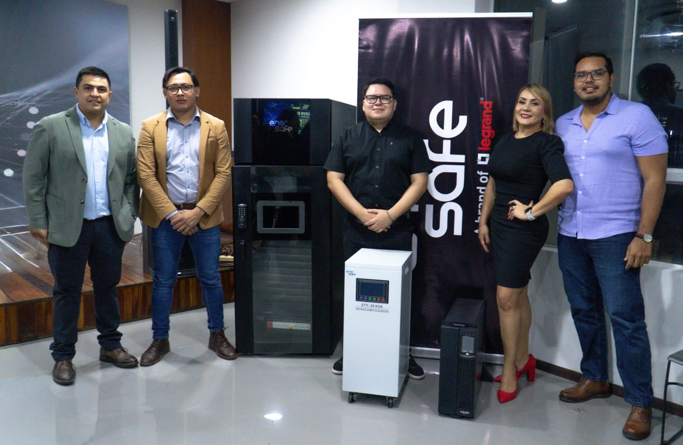 Enersafe presenta en Bolivia junto con Hexacorp su nueva línea de aires de precisión para infraestructura crítica Enersafe presenta en Bolivia junto con Hexacorp su nueva línea de aires de precisión para infraestructura crítica