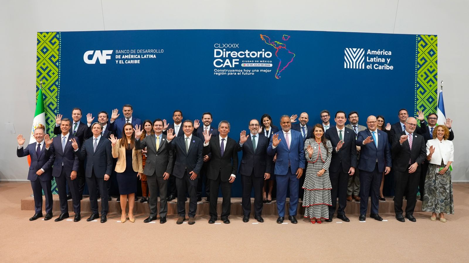 CAF aprobó USD 95 millones para rehabilitar la carretera Santa Bárbara – Caranavi en Bolivia CAF aprobó USD 95 millones para rehabilitar la carretera Santa Bárbara – Caranavi en Bolivia