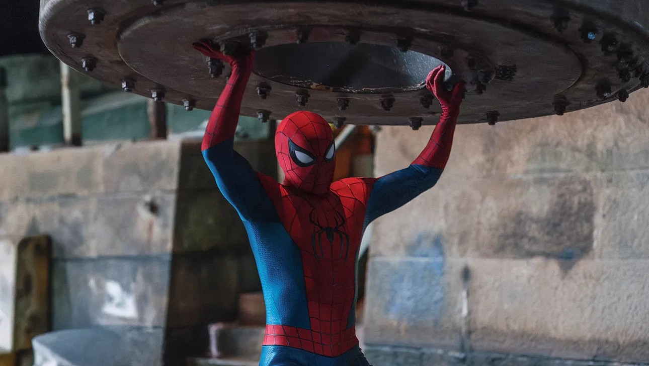 Tras una exitosa campaña global de expectativa, Peter Parker, el héroe arácnido regresa a los cines con “Spider-Man: Un Nuevo Día”